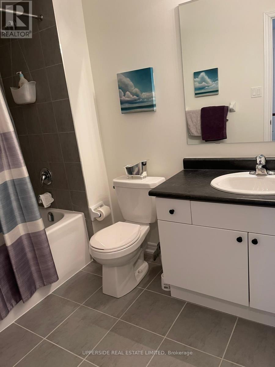 32 Greenwood Drive, Essa, Ontario  L0M 1B4 - Photo 12 - N12883794