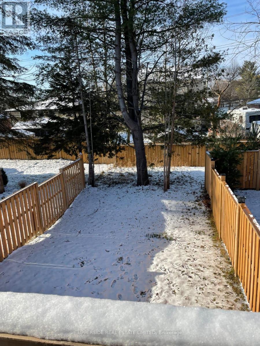 32 Greenwood Drive, Essa, Ontario  L0M 1B4 - Photo 3 - N12883794