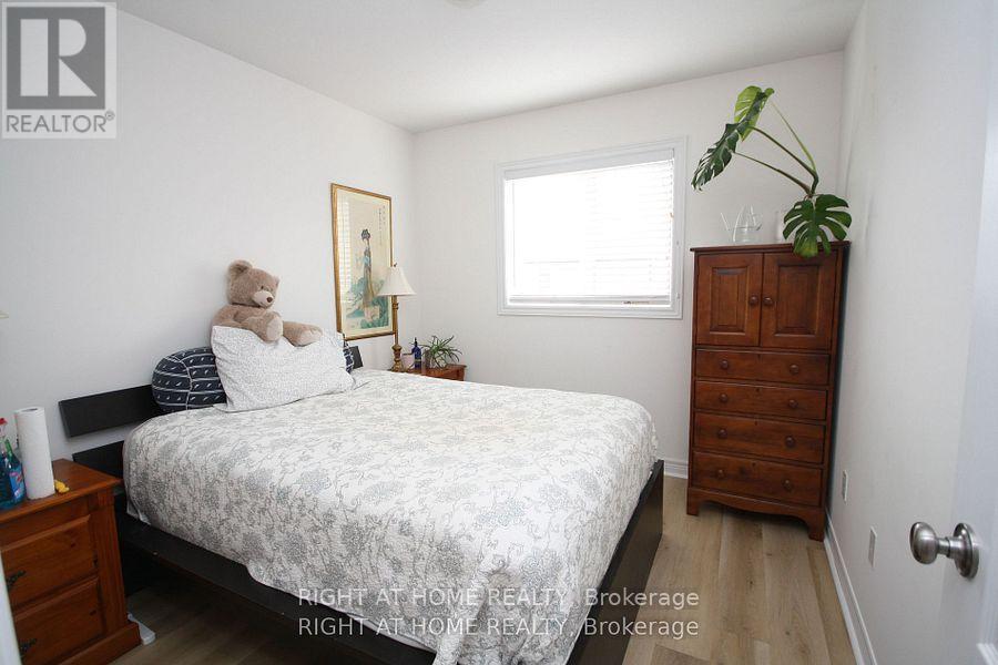 1039 Cook Drive, Midland, Ontario  L4R 0E4 - Photo 17 - S12883760