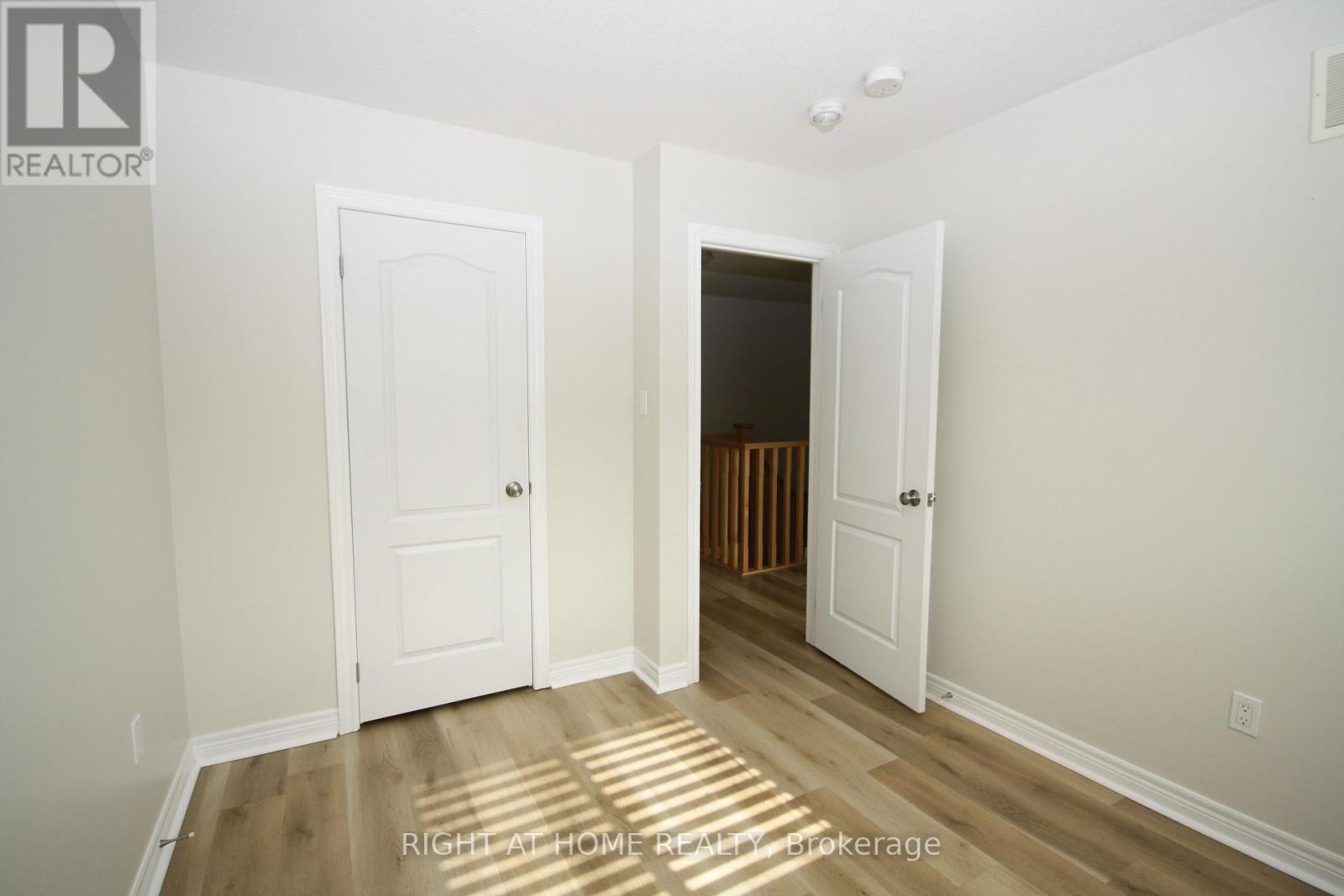 1039 Cook Drive, Midland, Ontario  L4R 0E4 - Photo 18 - S12883760