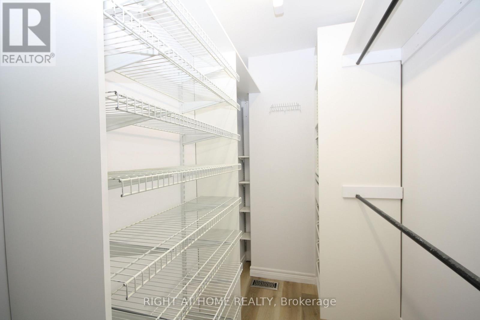 1039 Cook Drive, Midland, Ontario  L4R 0E4 - Photo 28 - S12883760