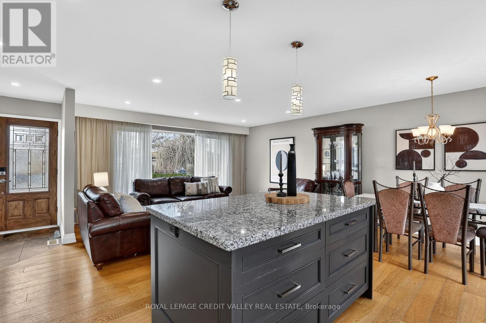 41 Staveley Crescent, Brampton, Ontario  L6W 2S1 - Photo 20 - W12880886