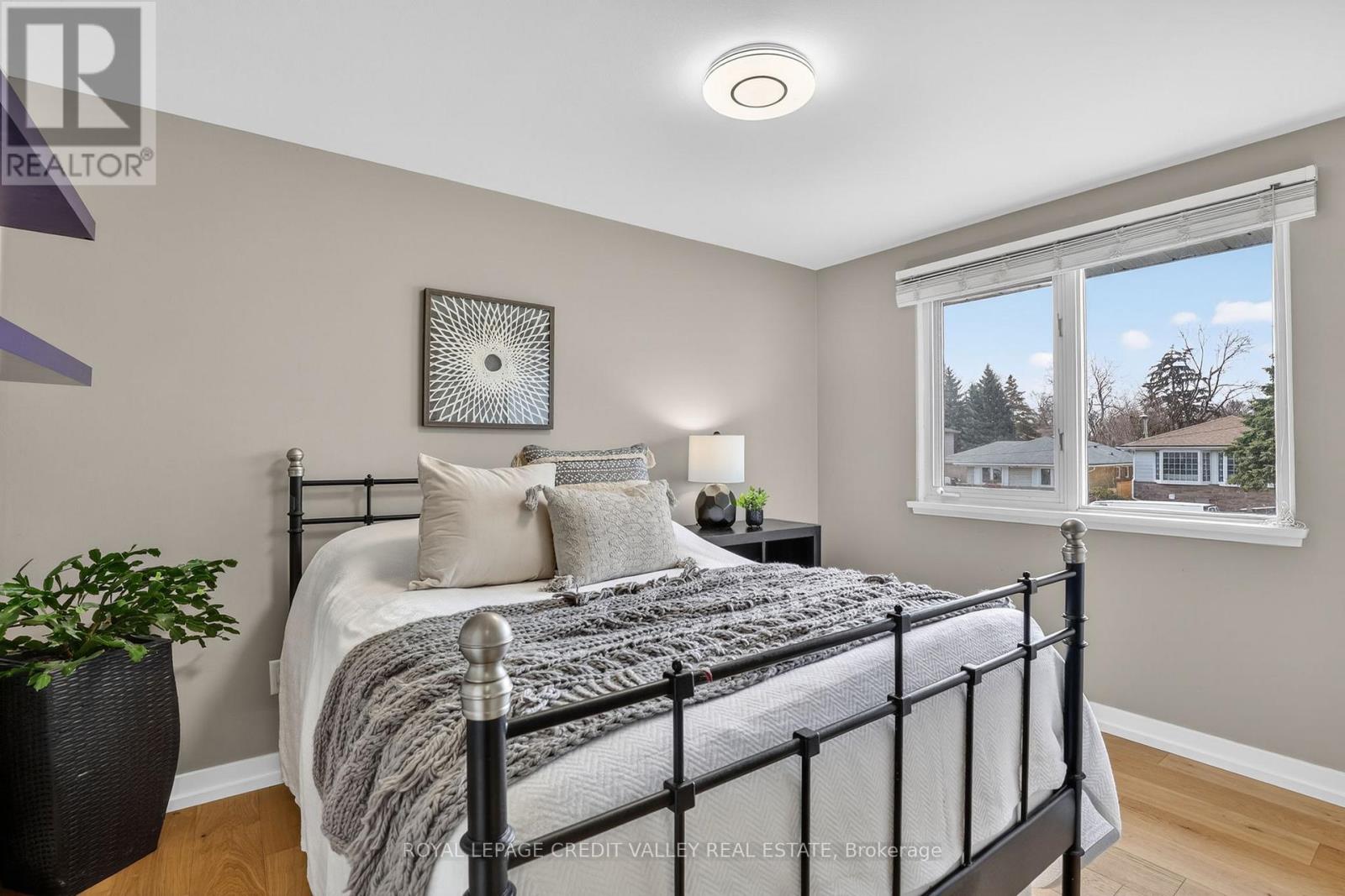 41 Staveley Crescent, Brampton, Ontario  L6W 2S1 - Photo 22 - W12880886