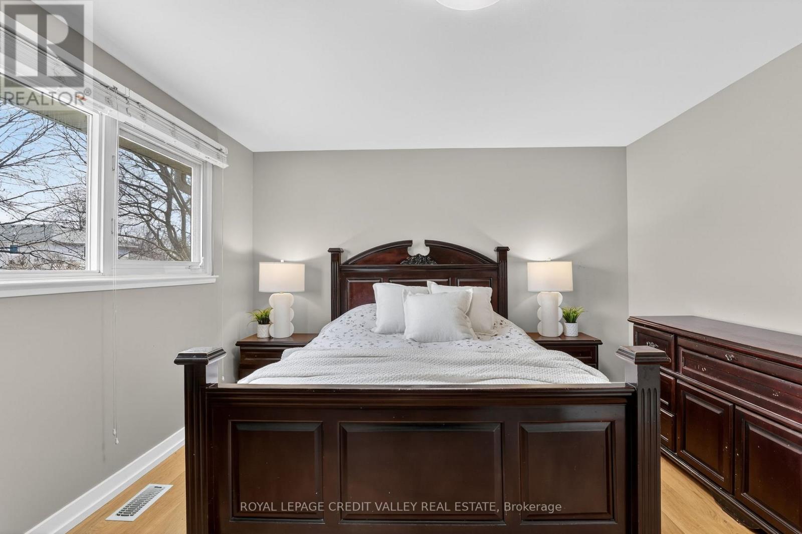 41 Staveley Crescent, Brampton, Ontario  L6W 2S1 - Photo 25 - W12880886