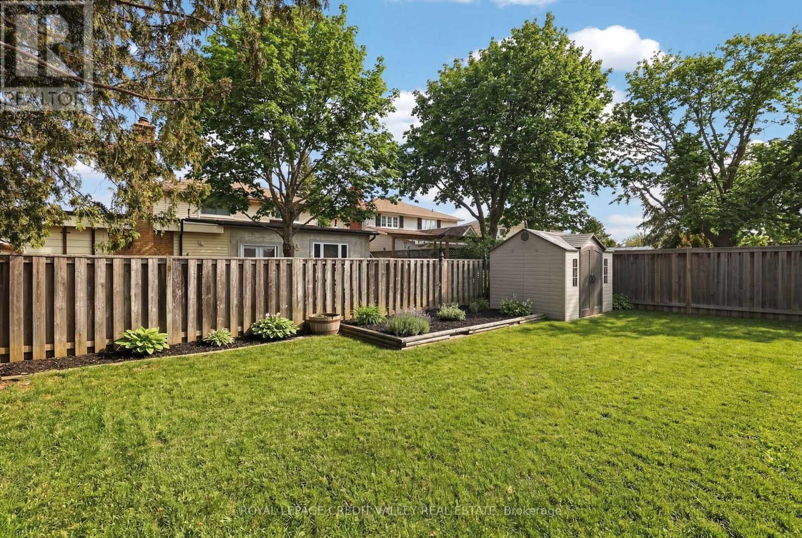 41 Staveley Crescent, Brampton, Ontario  L6W 2S1 - Photo 46 - W12880886