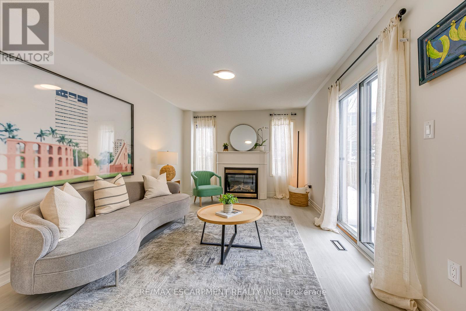 2468 Newcastle Crescent, Oakville, Ontario  L6M 4P3 - Photo 10 - W12883734