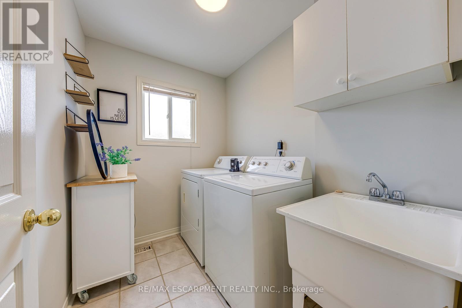 2468 Newcastle Crescent, Oakville, Ontario  L6M 4P3 - Photo 26 - W12883734