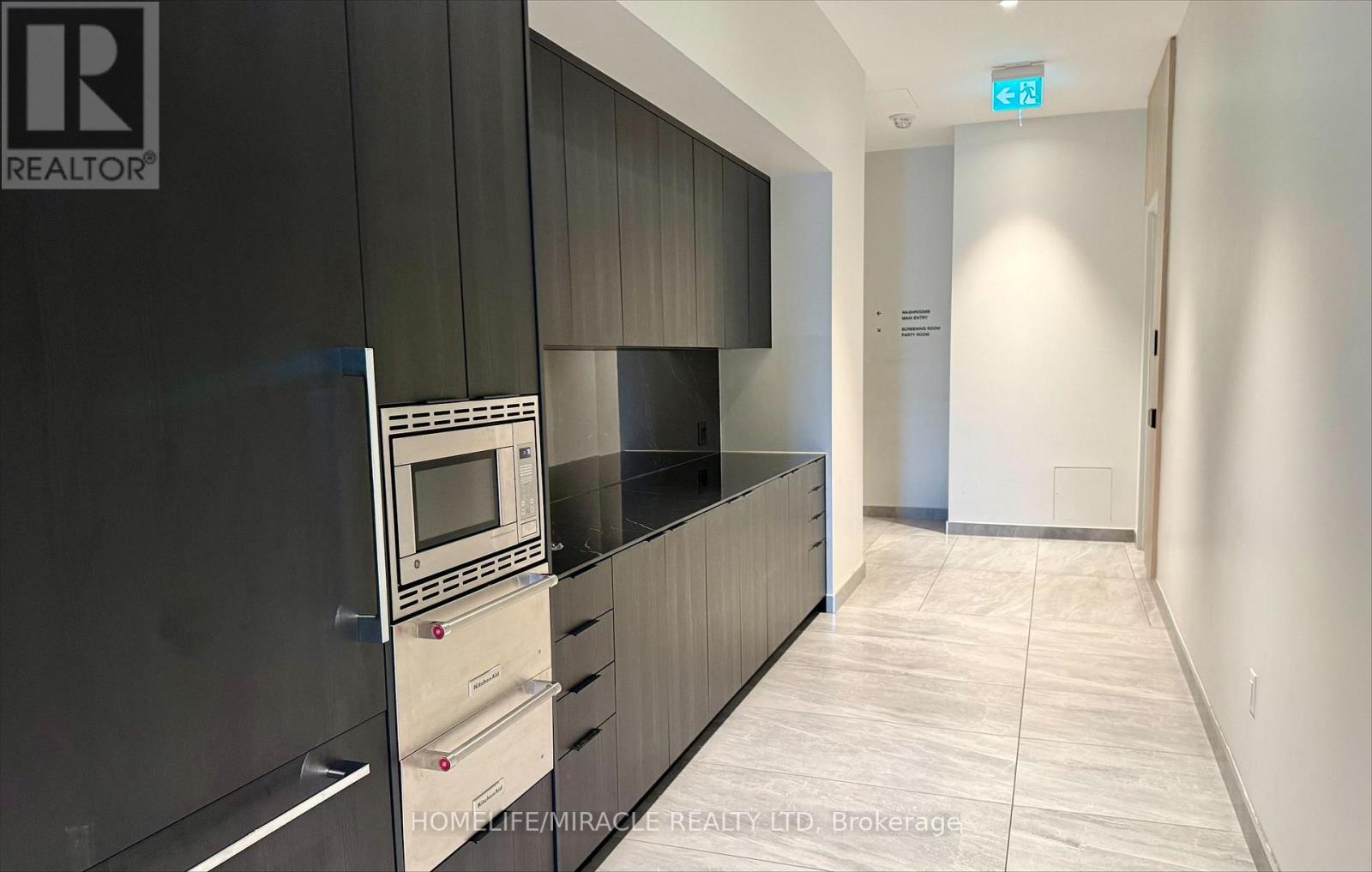 1321 - 86 Dundas Street E, Mississauga, Ontario  L5A 1W4 - Photo 11 - W12883746