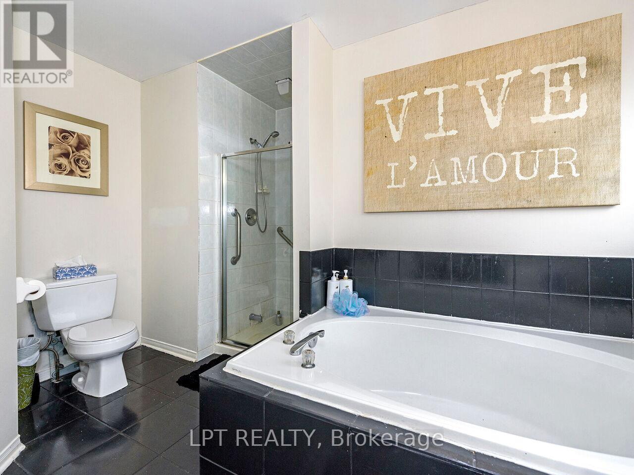 2460 Sixth Line, Oakville, Ontario  L6H 5Z8 - Photo 24 - W12883778