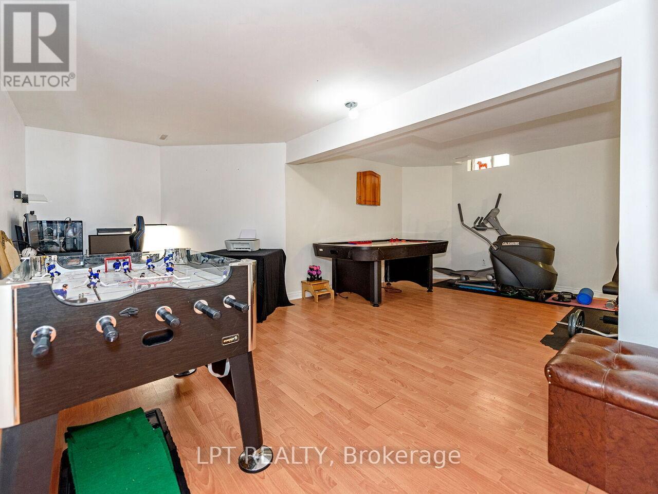 2460 Sixth Line, Oakville, Ontario  L6H 5Z8 - Photo 32 - W12883778