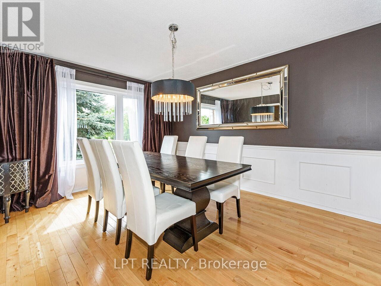 2460 Sixth Line, Oakville, Ontario  L6H 5Z8 - Photo 7 - W12883778