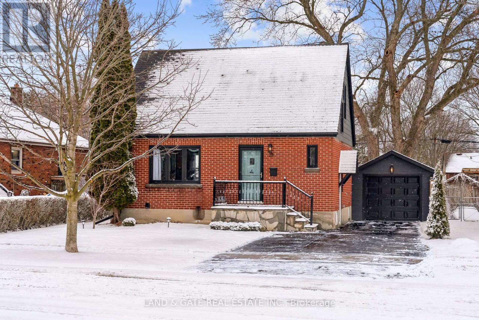 19 SOUTHWAY DRIVE, Clarington, Ontario