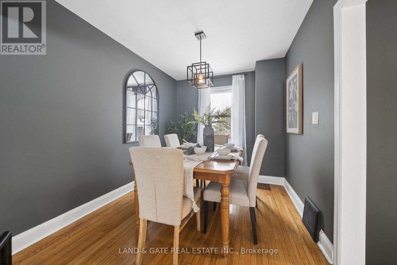 19 Southway Drive, Clarington, Ontario  L1C 1C4 - Photo 11 - E12881030