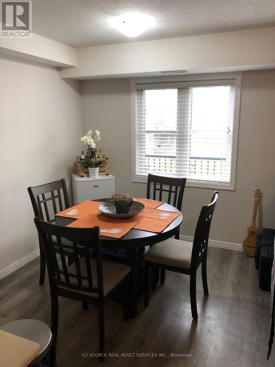 24c - 1989 Ottawa Street S, Kitchener, Ontario  N2E 0G7 - Photo 3 - X12883742