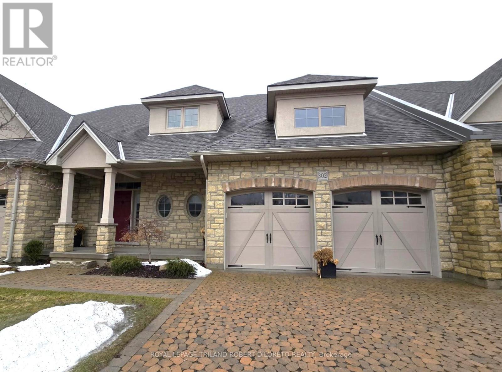 302 - 5 Wood Haven Drive, Tillsonburg, Ontario  N4G 0A8 - Photo 2 - X12633616