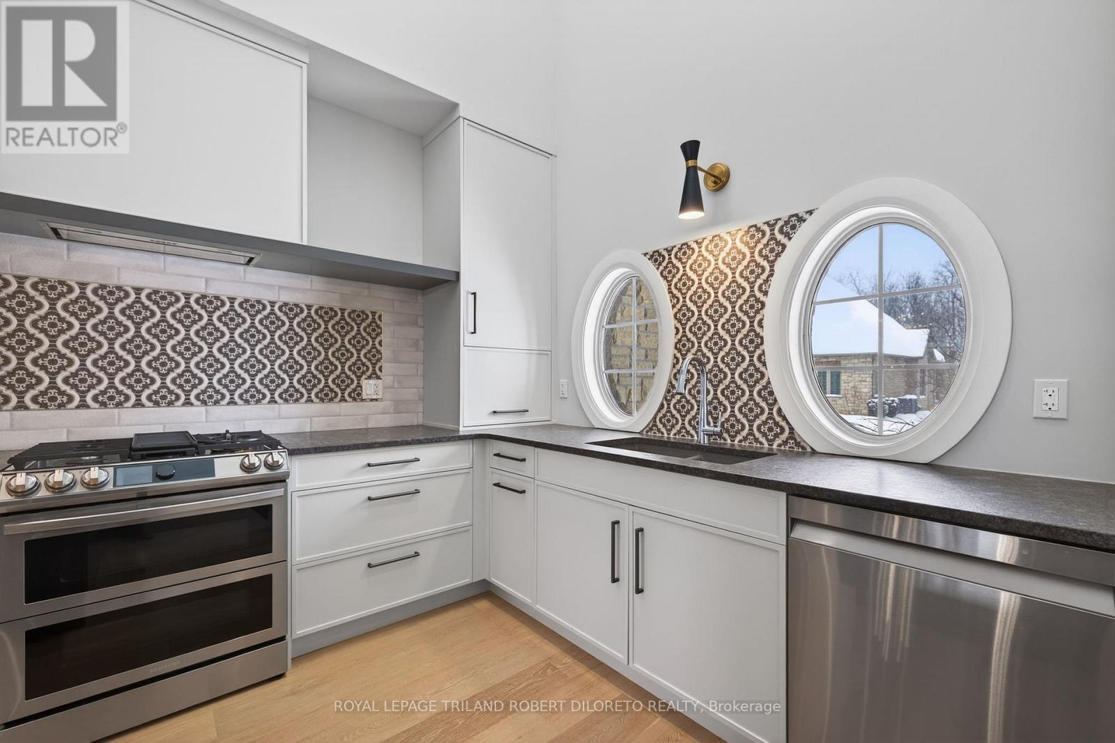 302 - 5 Wood Haven Drive, Tillsonburg, Ontario  N4G 0A8 - Photo 8 - X12633616