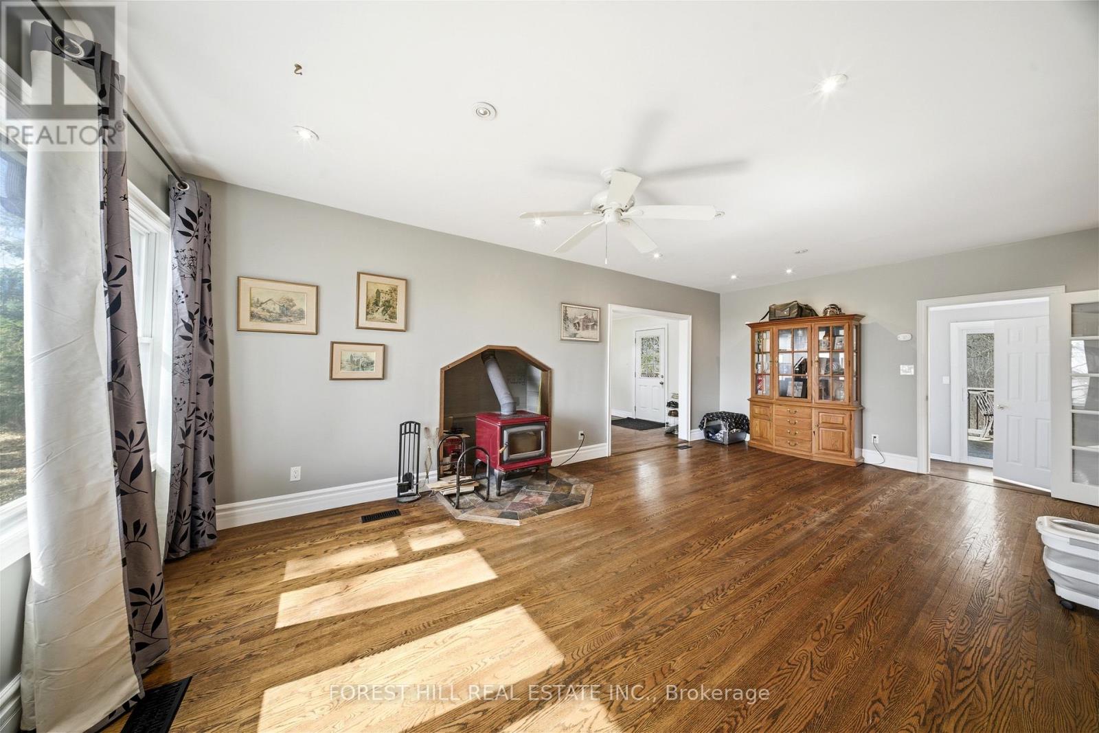 1083 Indiana Road E, Haldimand, Ontario  N0A 1C0 - Photo 8 - X12837014