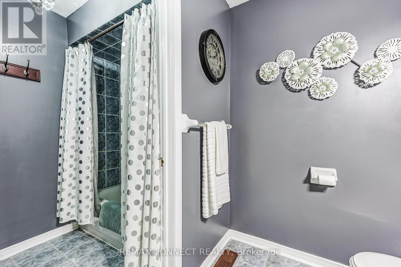 15 Brownridge Place, Whitby, Ontario  L1P 1W3 - Photo 43 - E12878842