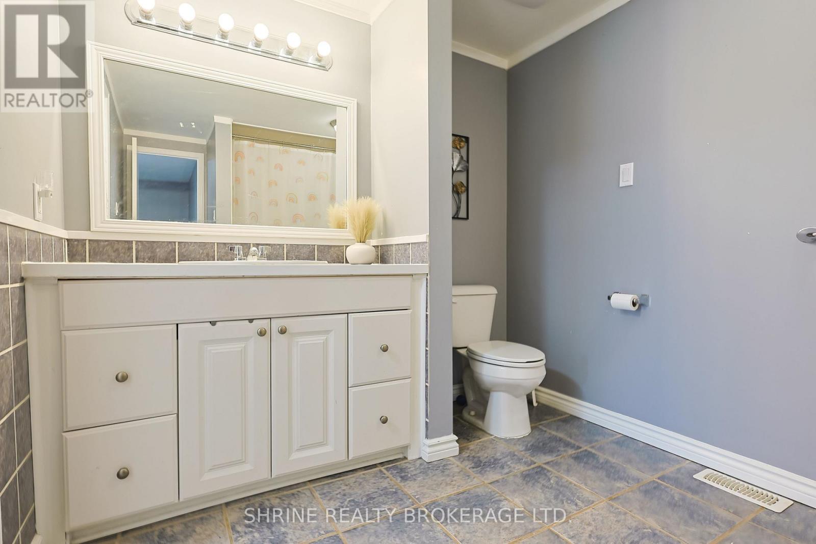 122 Andover Drive, London South, Ontario  N6J 4C3 - Photo 19 - X12883806