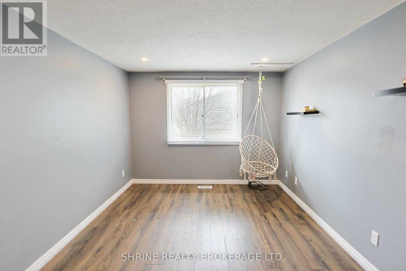 122 Andover Drive, London South, Ontario  N6J 4C3 - Photo 23 - X12883806