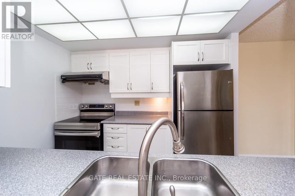 1602 - 7 Concorde Place, Toronto, Ontario  M3C 3N4 - Photo 18 - C12883828