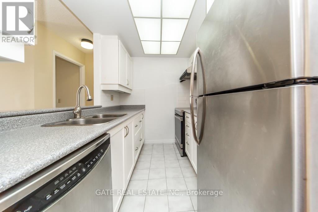 1602 - 7 Concorde Place, Toronto, Ontario  M3C 3N4 - Photo 19 - C12883828