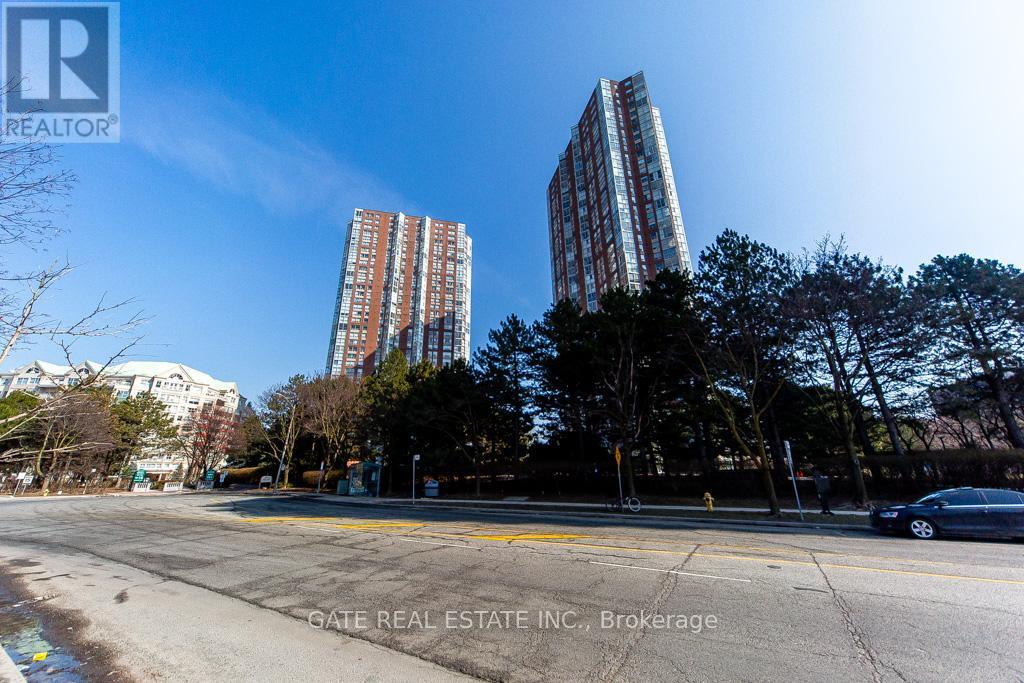 1602 - 7 Concorde Place, Toronto, Ontario  M3C 3N4 - Photo 2 - C12883828