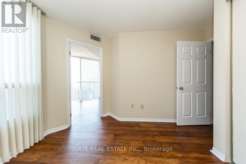 1602 - 7 Concorde Place, Toronto, Ontario  M3C 3N4 - Photo 30 - C12883828