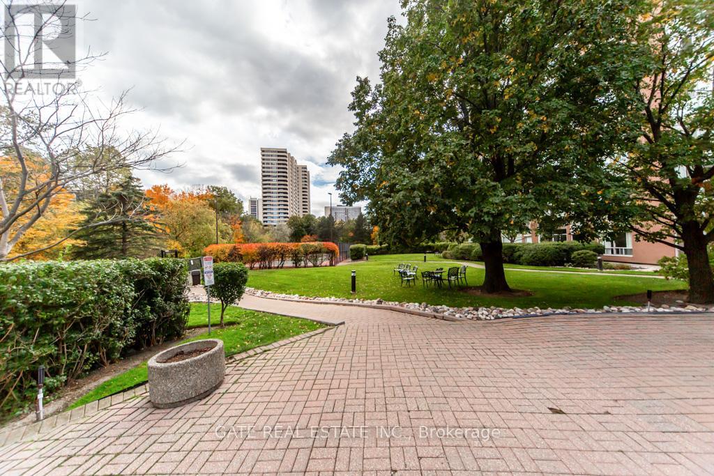 1602 - 7 Concorde Place, Toronto, Ontario  M3C 3N4 - Photo 47 - C12883828