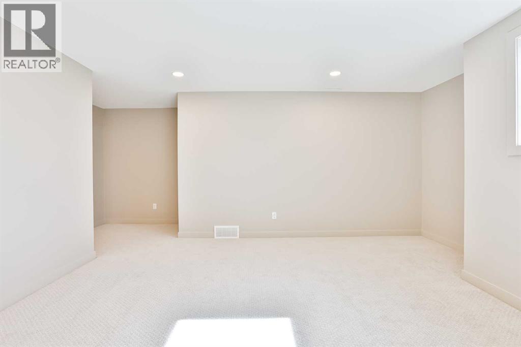 320 Aquitania Boulevard W, Lethbridge, Alberta  T1J 5T4 - Photo 26 - A2291984