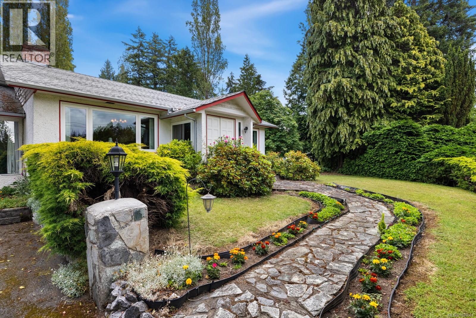 3367 Trans Canada Hwy, Cobble Hill, British Columbia  V0R 1L7 - Photo 4 - 1028081