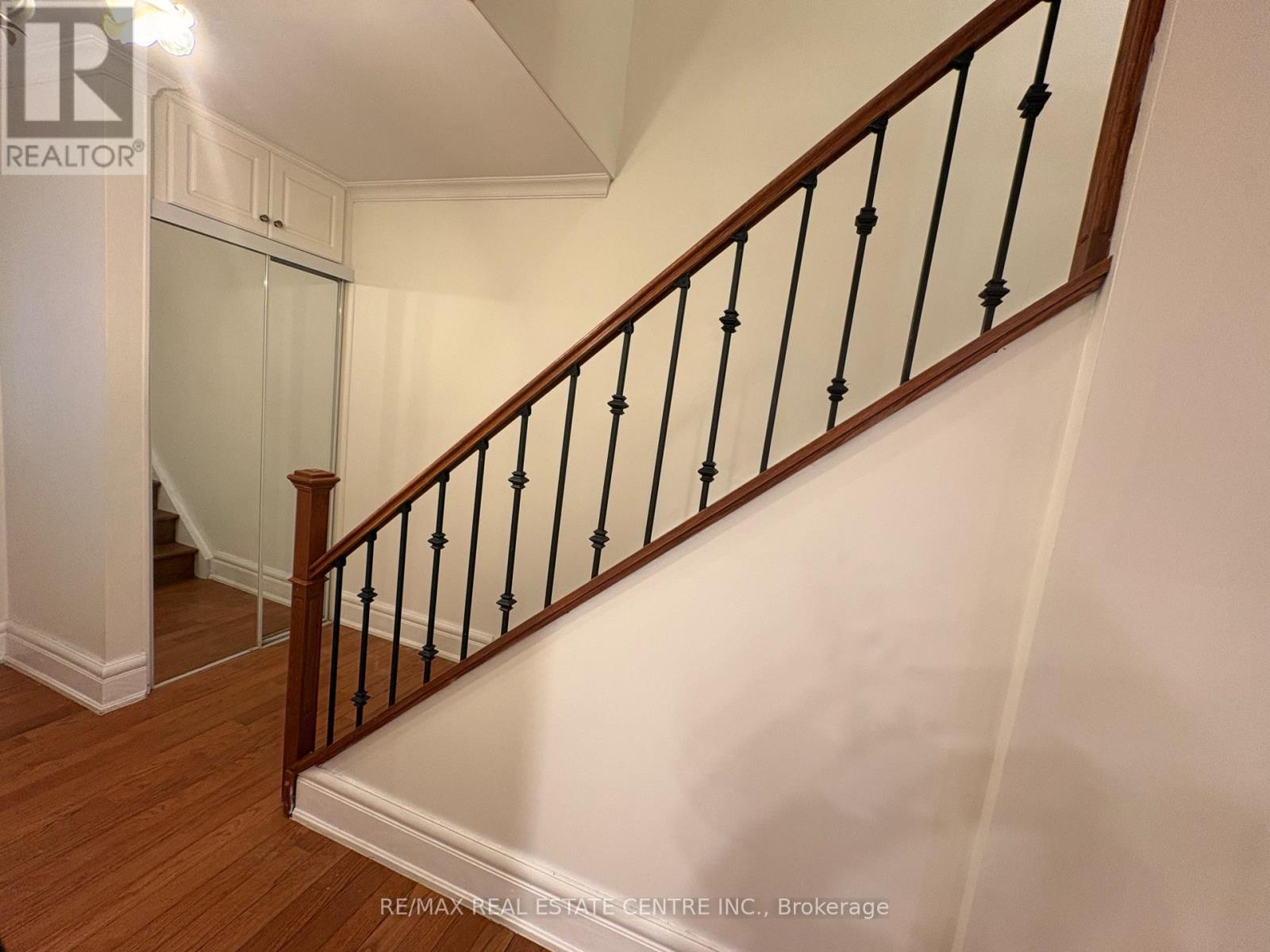 27 - 1055 Shawnmarr Road, Mississauga, Ontario L5H 3V2 - Photo 13 - W12883810