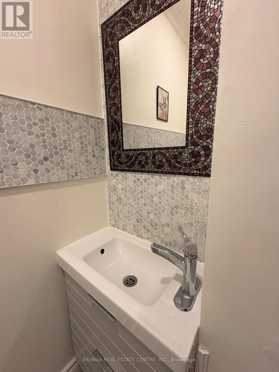 27 - 1055 Shawnmarr Road, Mississauga, Ontario L5H 3V2 - Photo 20 - W12883810