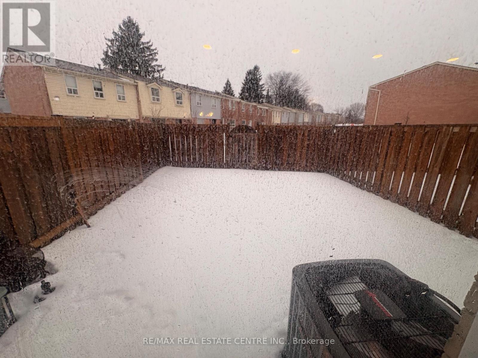 27 - 1055 Shawnmarr Road, Mississauga, Ontario L5H 3V2 - Photo 25 - W12883810