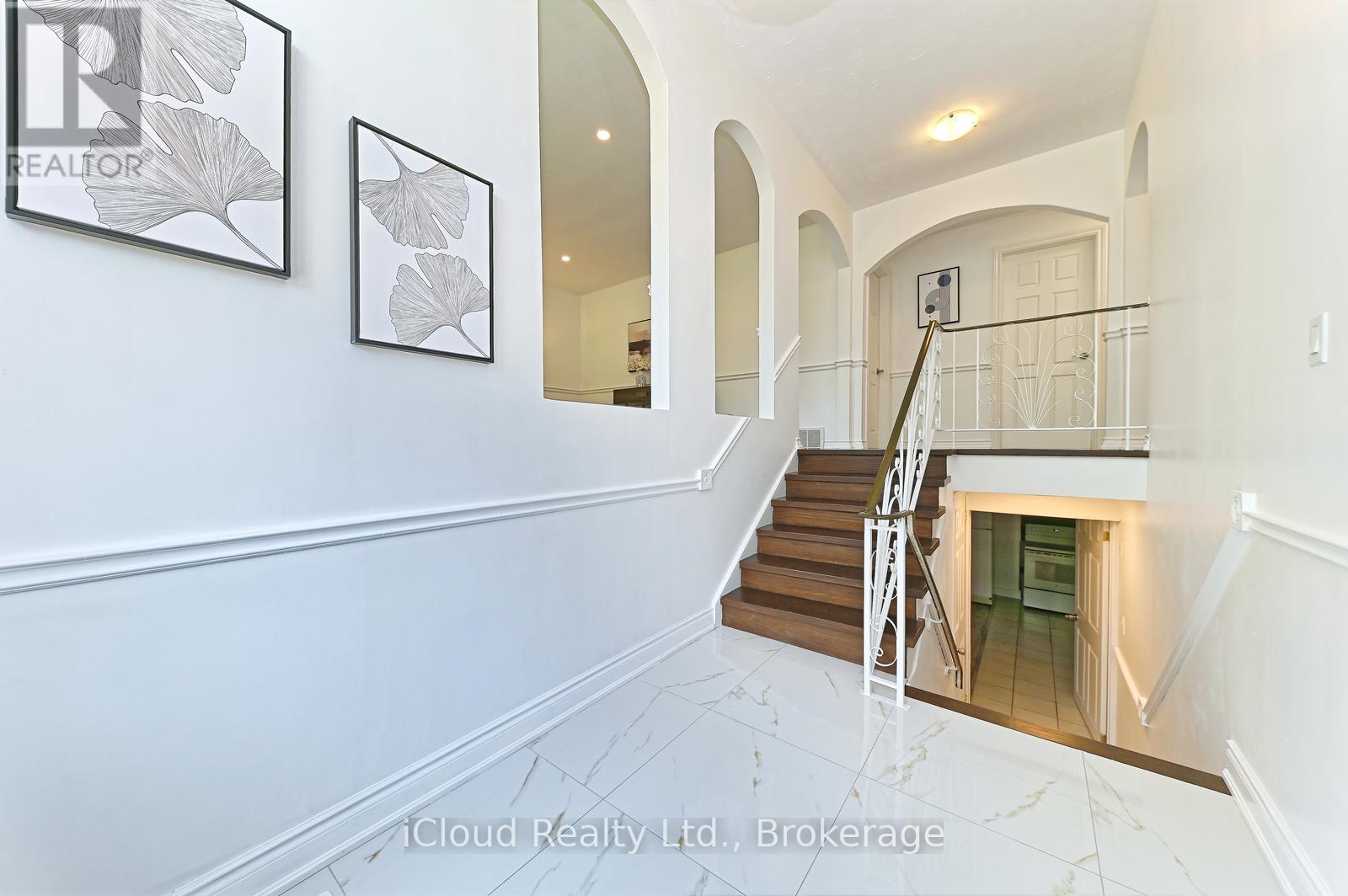 2101 Parkway Drive, Burlington, Ontario  L7P 1S5 - Photo 5 - W12883826