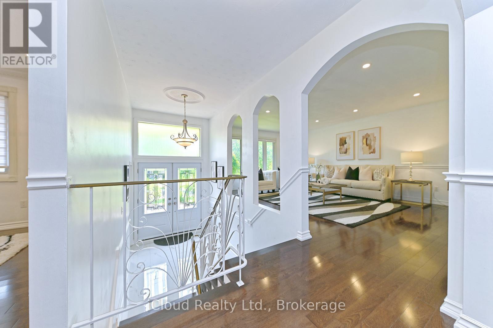 2101 Parkway Drive, Burlington, Ontario  L7P 1S5 - Photo 6 - W12883826