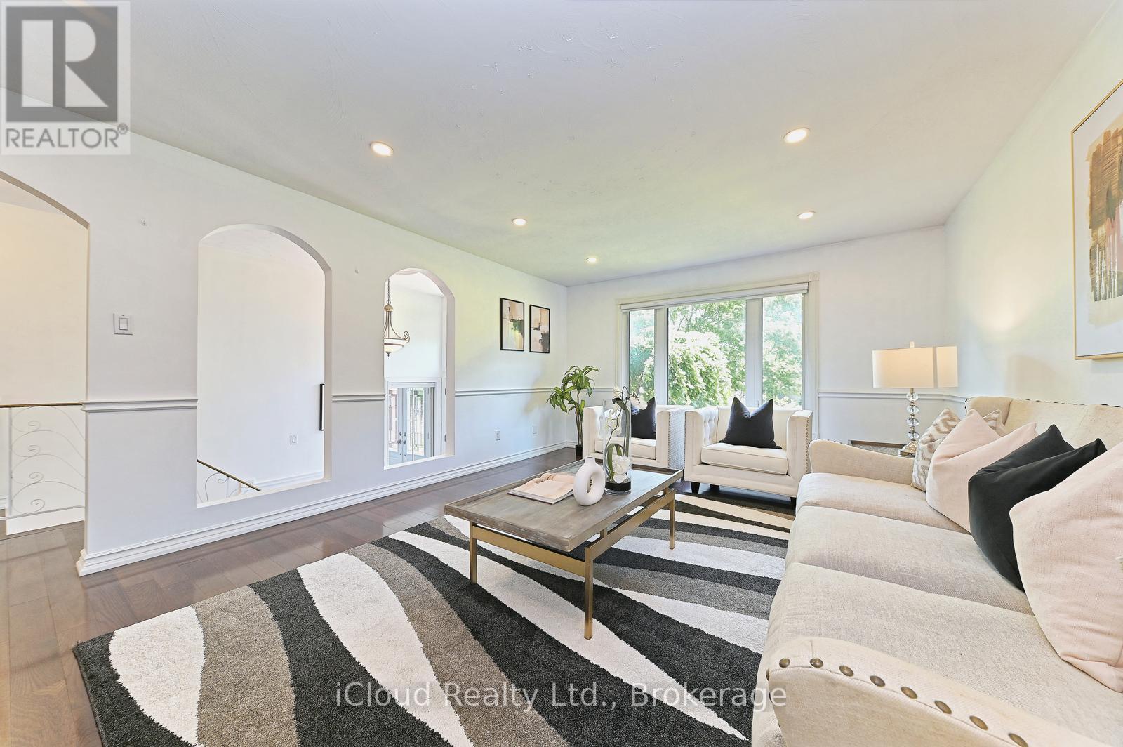 2101 Parkway Drive, Burlington, Ontario  L7P 1S5 - Photo 7 - W12883826