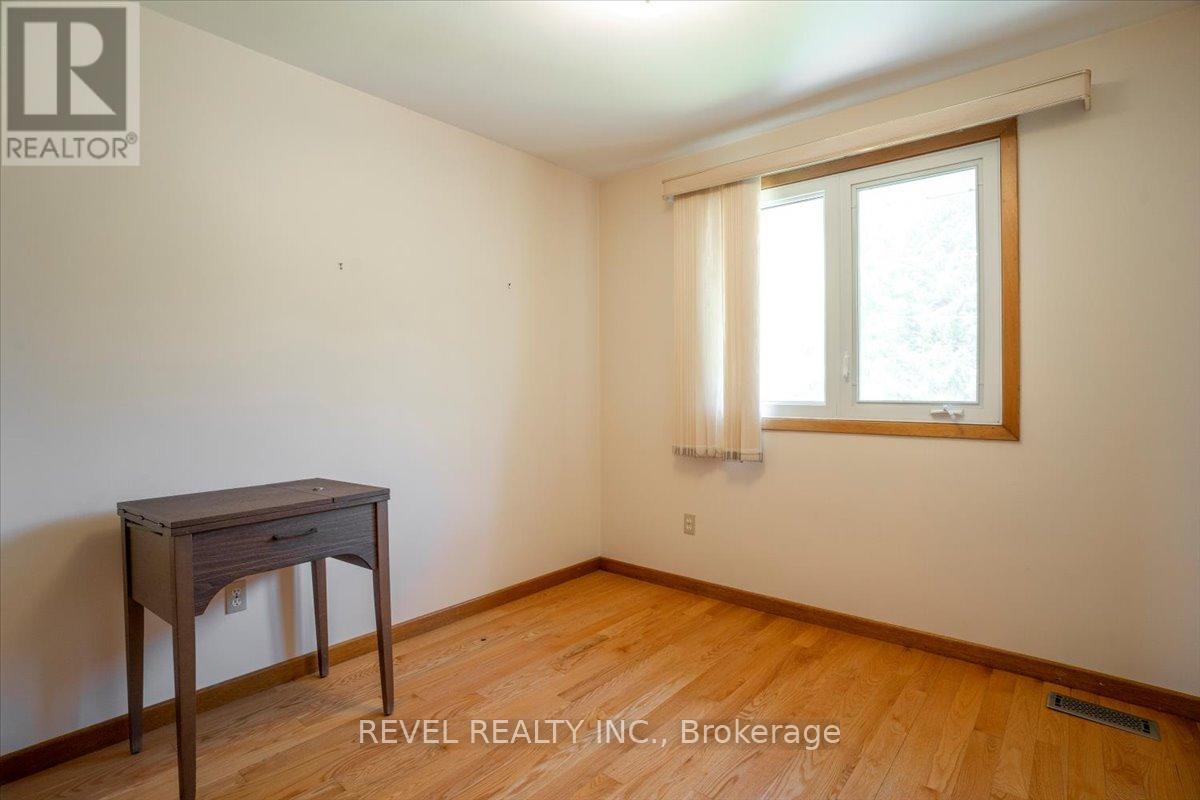 1296 Waterdown Road, Burlington, Ontario  L7P 0T4 - Photo 14 - W12883832