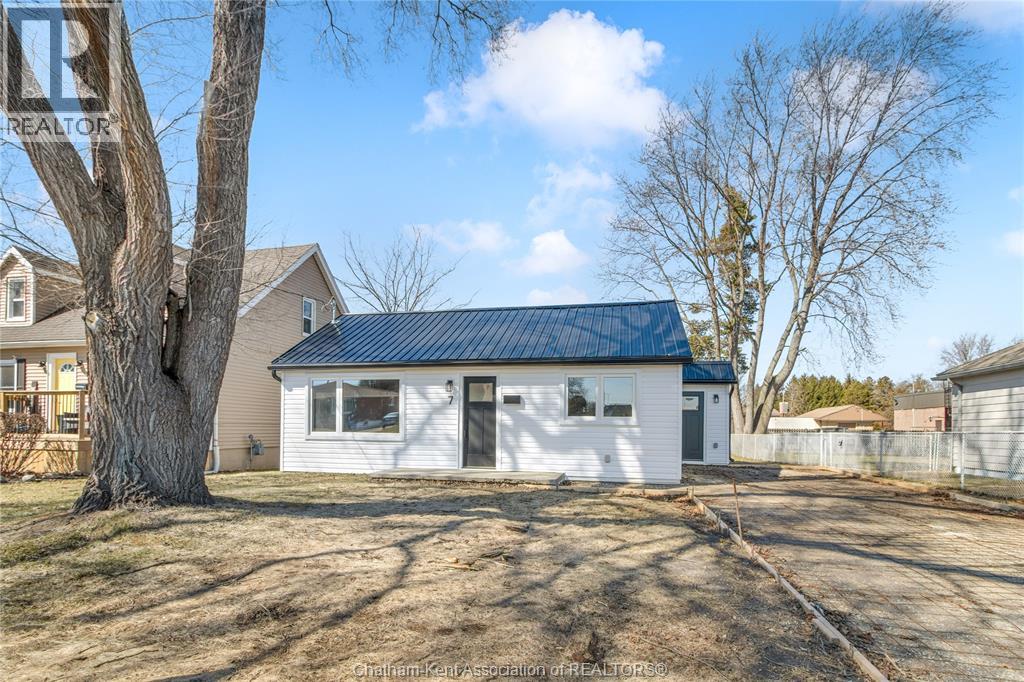 7 Oxley Drive, Chatham, Ontario  N7L 2K5 - Photo 2 - 26003698