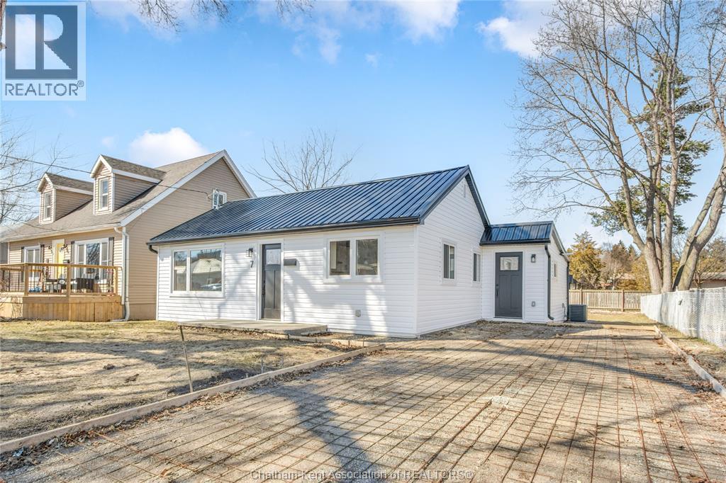 7 Oxley Drive, Chatham, Ontario  N7L 2K5 - Photo 3 - 26003698