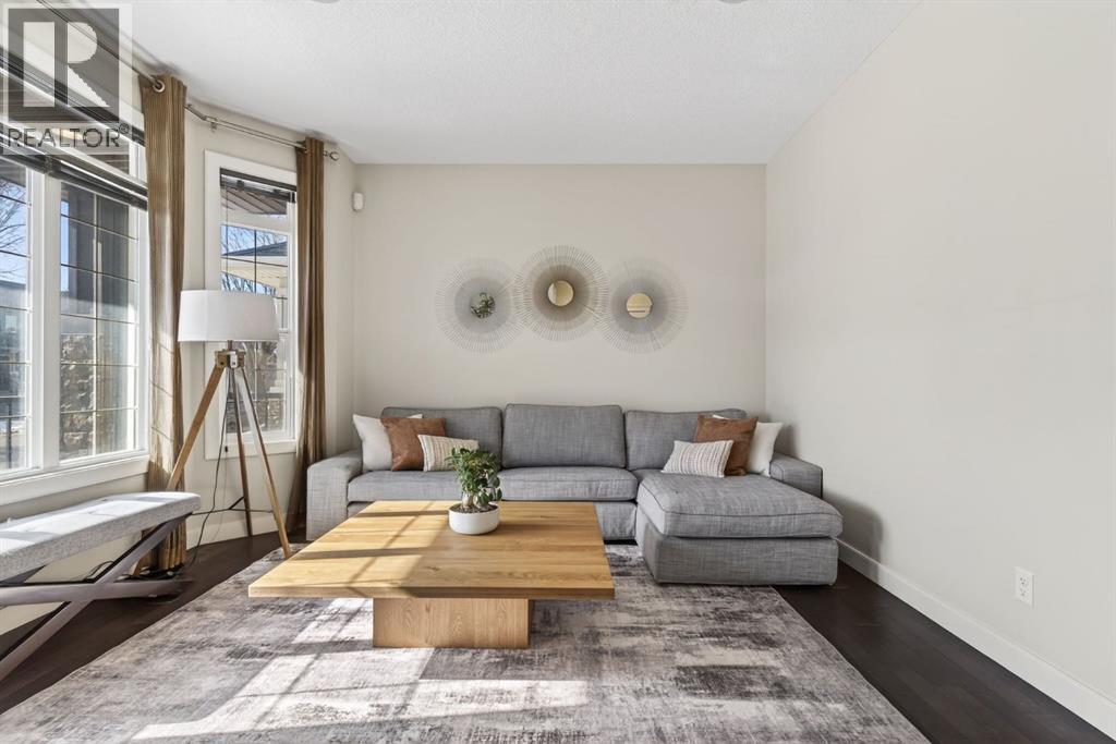 999 Evanston Drive Nw, Calgary, Alberta  T3P 0K9 - Photo 3 - A2289833