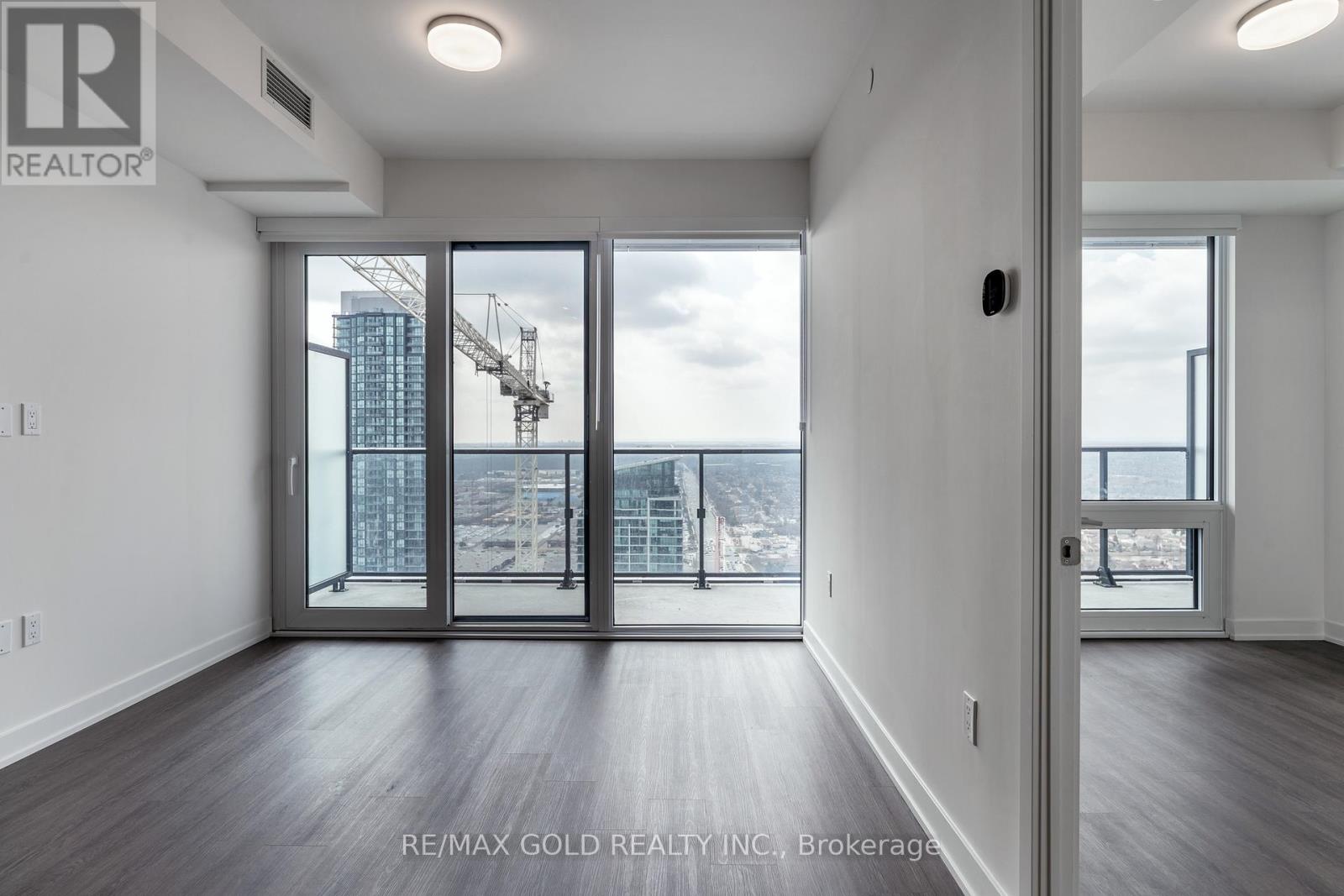 3401 - 448 Burnhamthorpe Road W, Mississauga, Ontario  L5B 4M6 - Photo 13 - W12883602