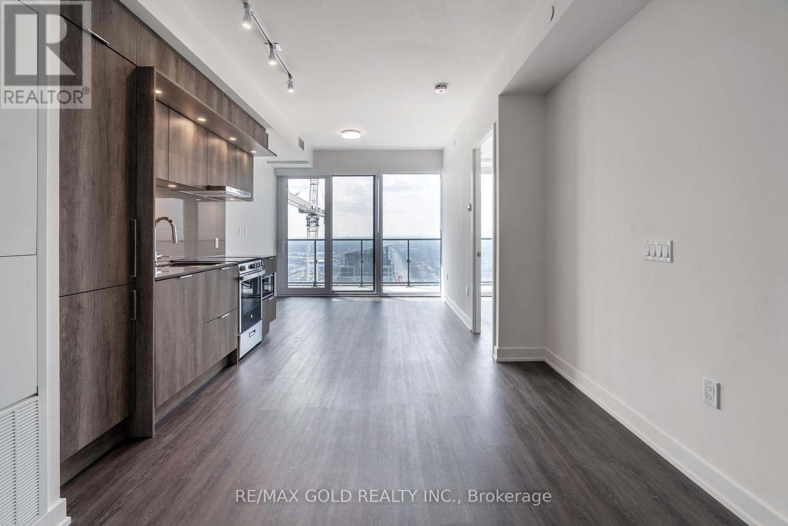 3401 - 448 Burnhamthorpe Road W, Mississauga, Ontario  L5B 4M6 - Photo 4 - W12883602