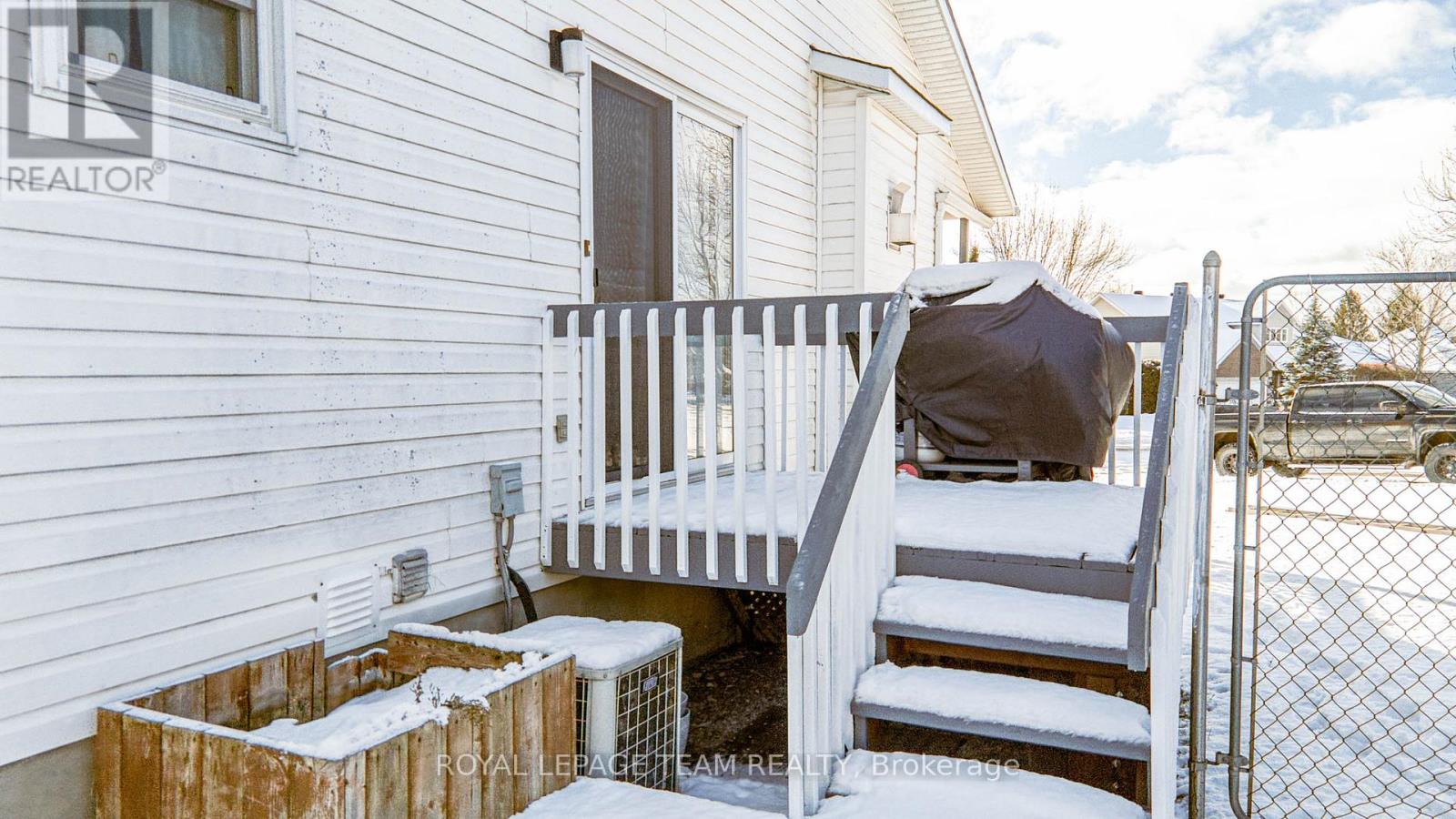 55 Gale Street, Mississippi Mills, Ontario  K0A 1A0 - Photo 37 - X12758568