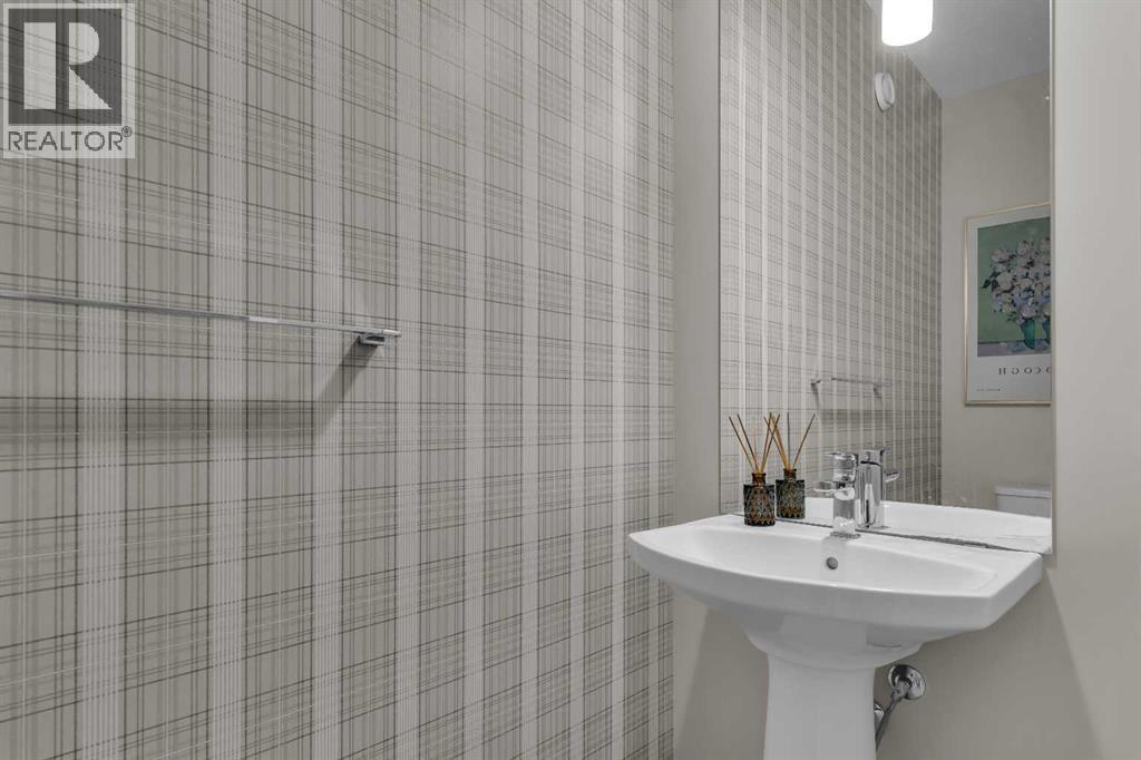 29 Magnolia Terrace Se, Calgary, Alberta  T3M 2X3 - Photo 8 - A2287104