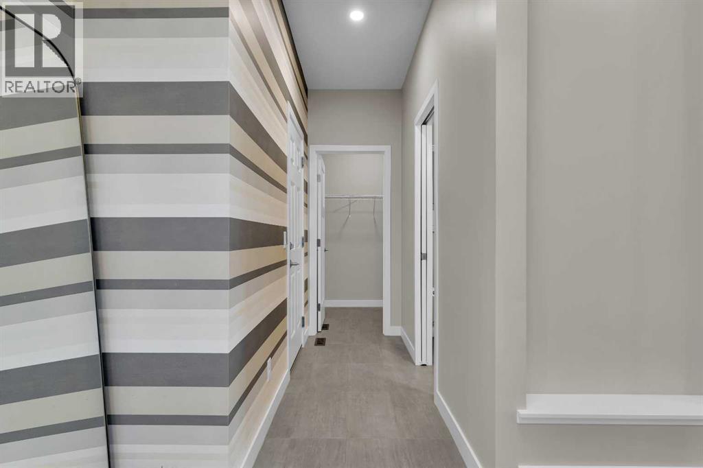 29 Magnolia Terrace Se, Calgary, Alberta  T3M 2X3 - Photo 6 - A2287104