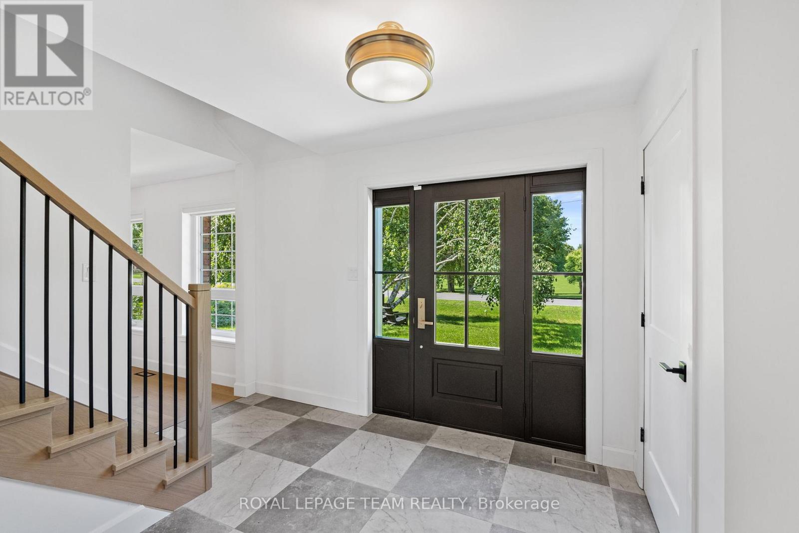 5545 Van Vliet Road, Ottawa, Ontario  K4M 1J4 - Photo 3 - X12883886