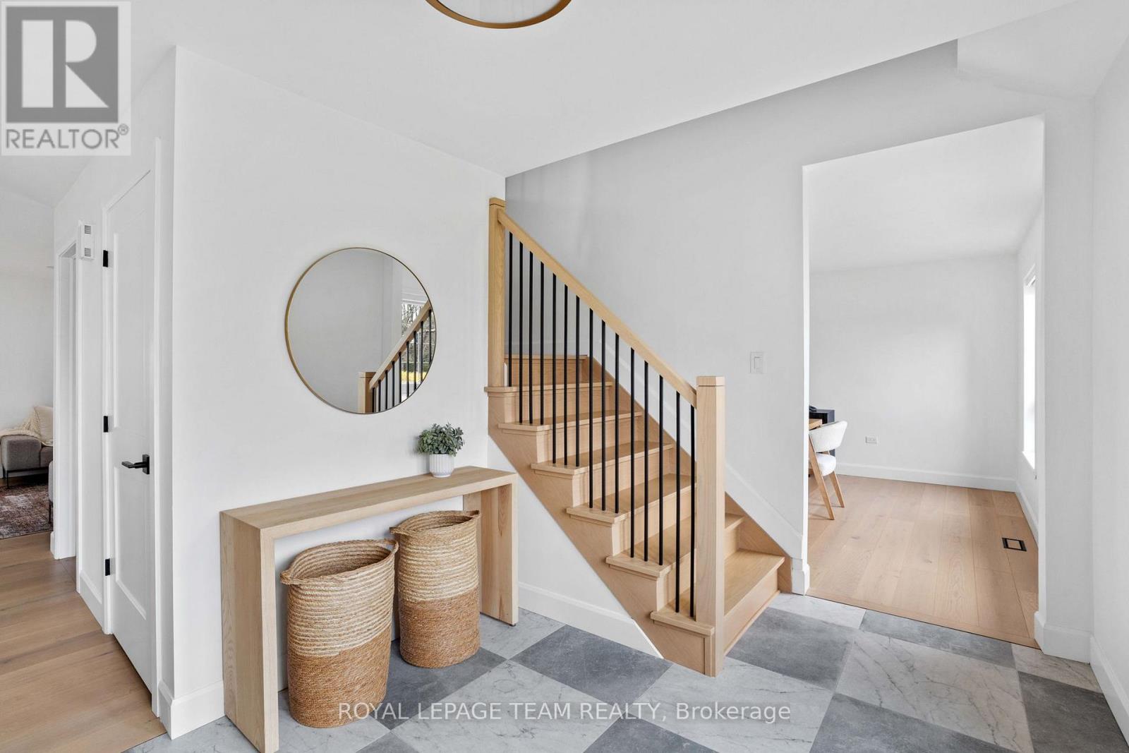 5545 Van Vliet Road, Ottawa, Ontario  K4M 1J4 - Photo 4 - X12883886