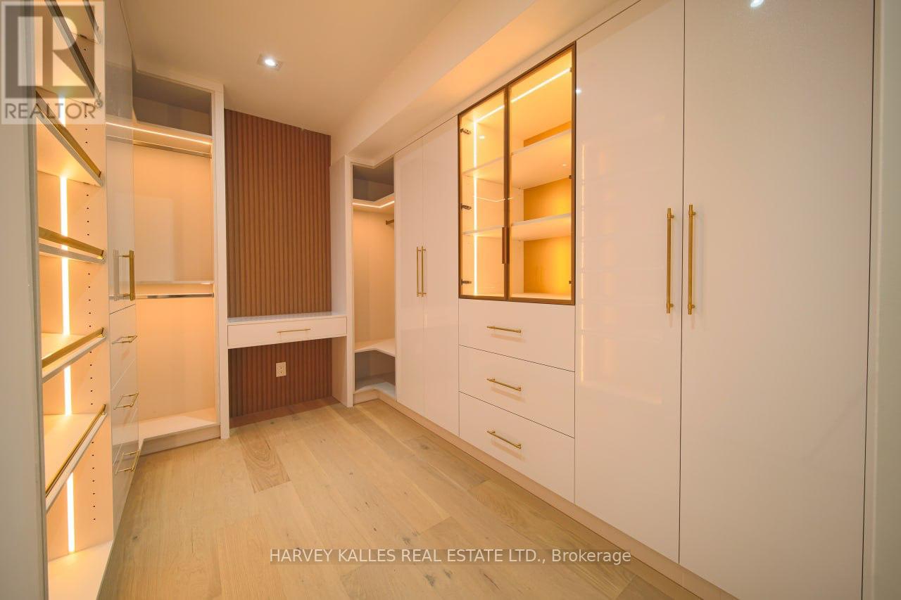 2970a Bayview Avenue, Toronto, Ontario  M2N 5K7 - Photo 8 - C12883836