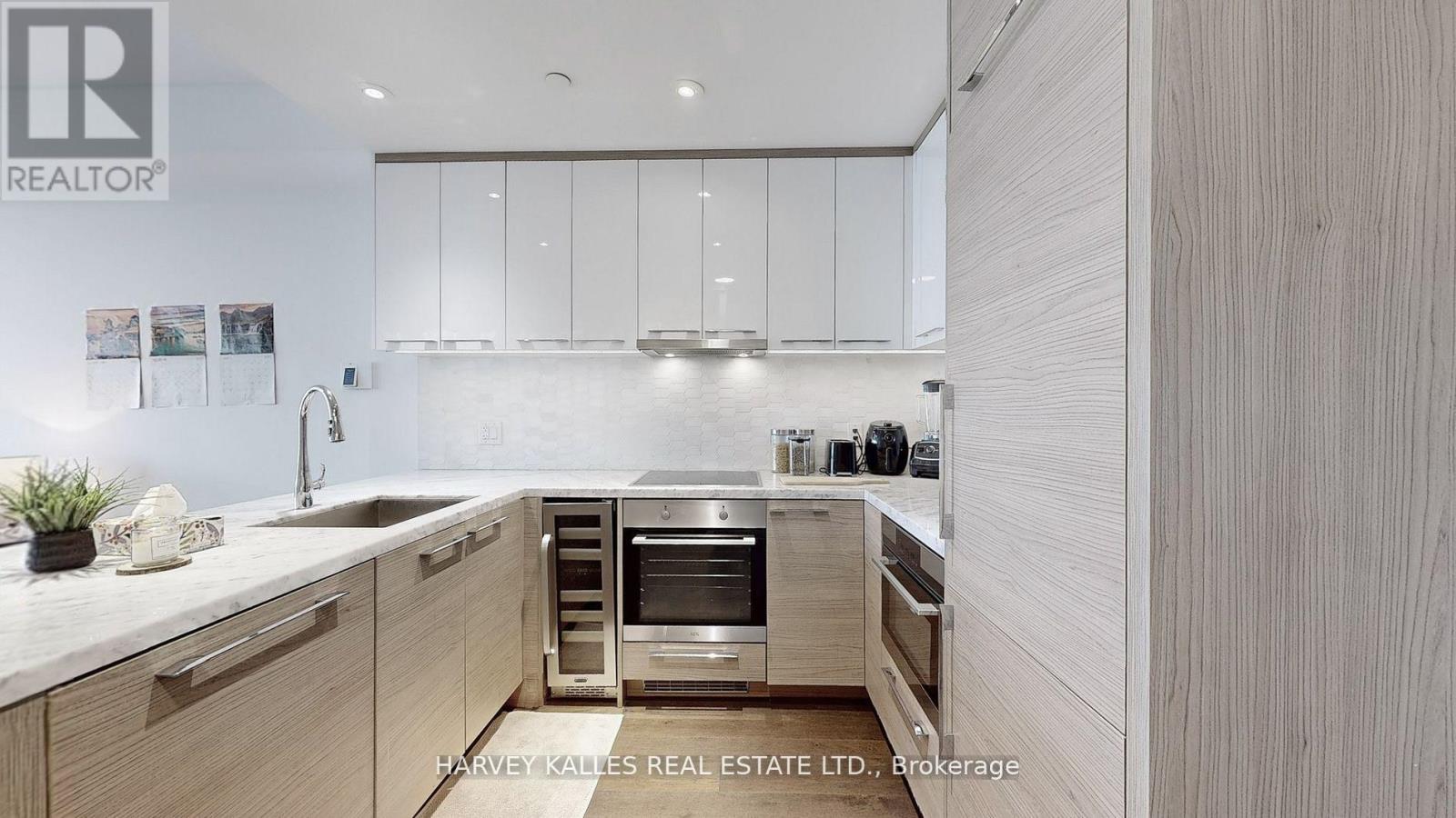 4411 - 488 University Avenue, Toronto, Ontario  M5G 0C1 - Photo 10 - C12883840